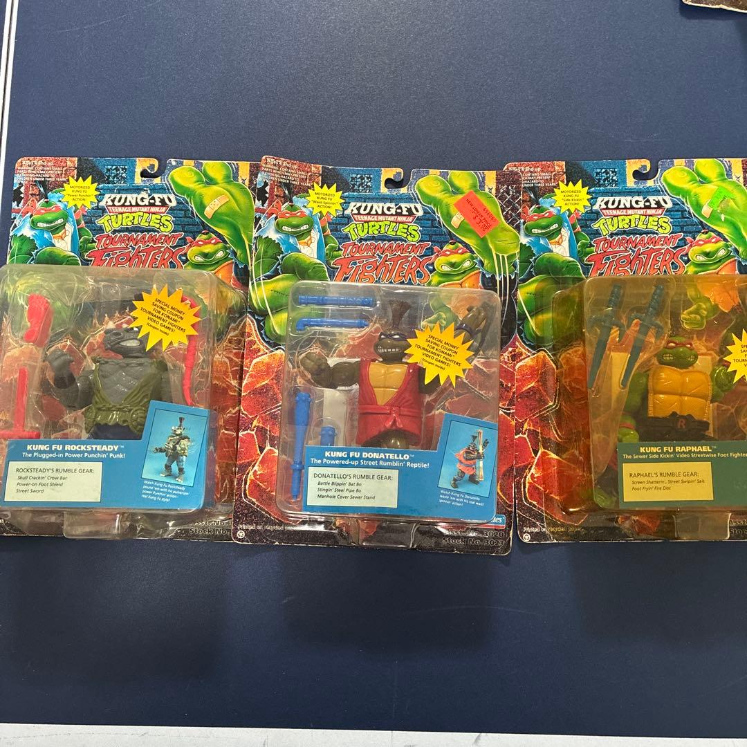 ニンジャタートルズ カンフー、ドナ、ラファ、ロックステディー