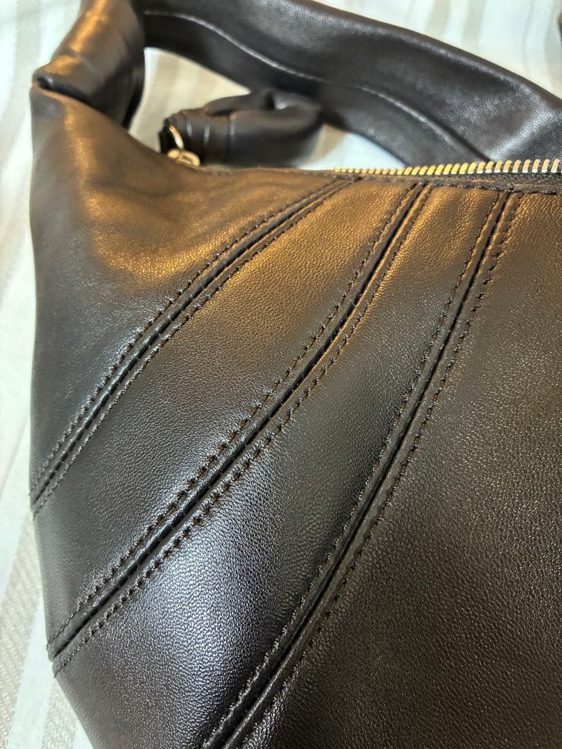 美品 Lemaire（ルメール）スペイン製 レザーバッグ