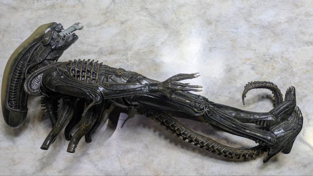 と*め様 NECA 1/4スケール ビッグチャップ　エイリアンALIEN