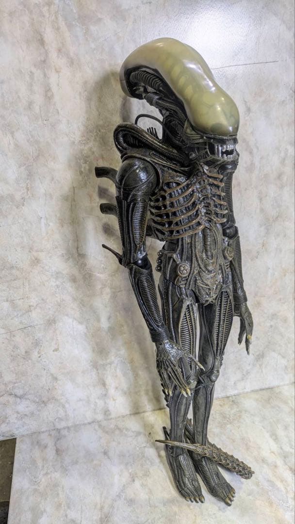 と*め様 NECA 1/4スケール ビッグチャップ　エイリアンALIEN