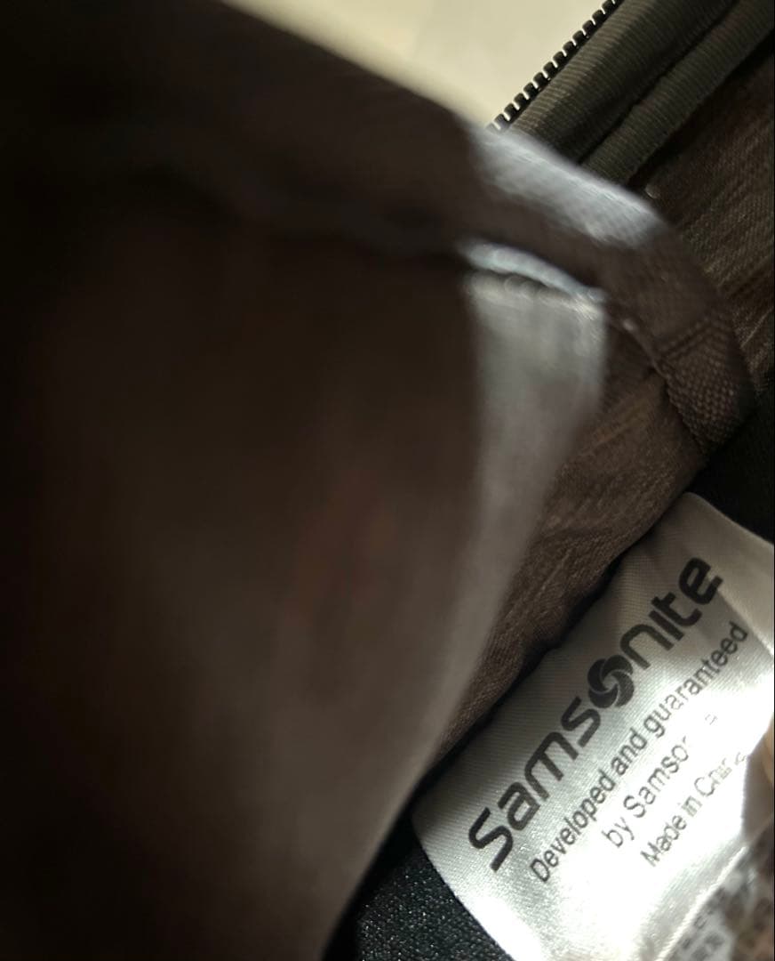 極美品サムソナイトキャリーバッグビジネススーツケース機内持ち込み可