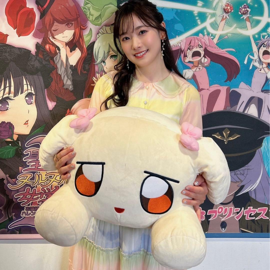 その着せ替え人形は恋をする展　フラワーペット クッション［53㎝］