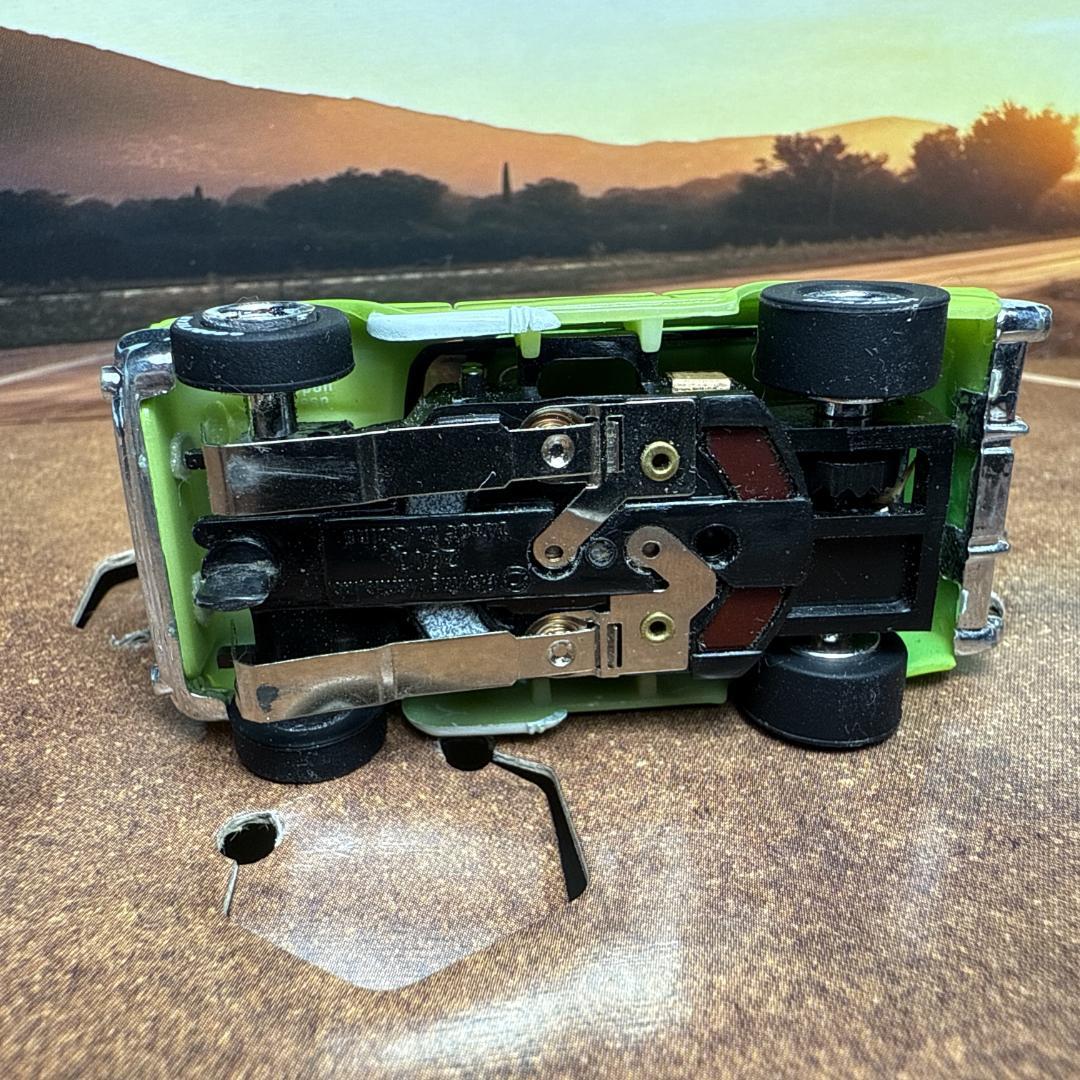 57 Chevy Nomad 激レアカラー復刻車カスタム☆HOスロットカー