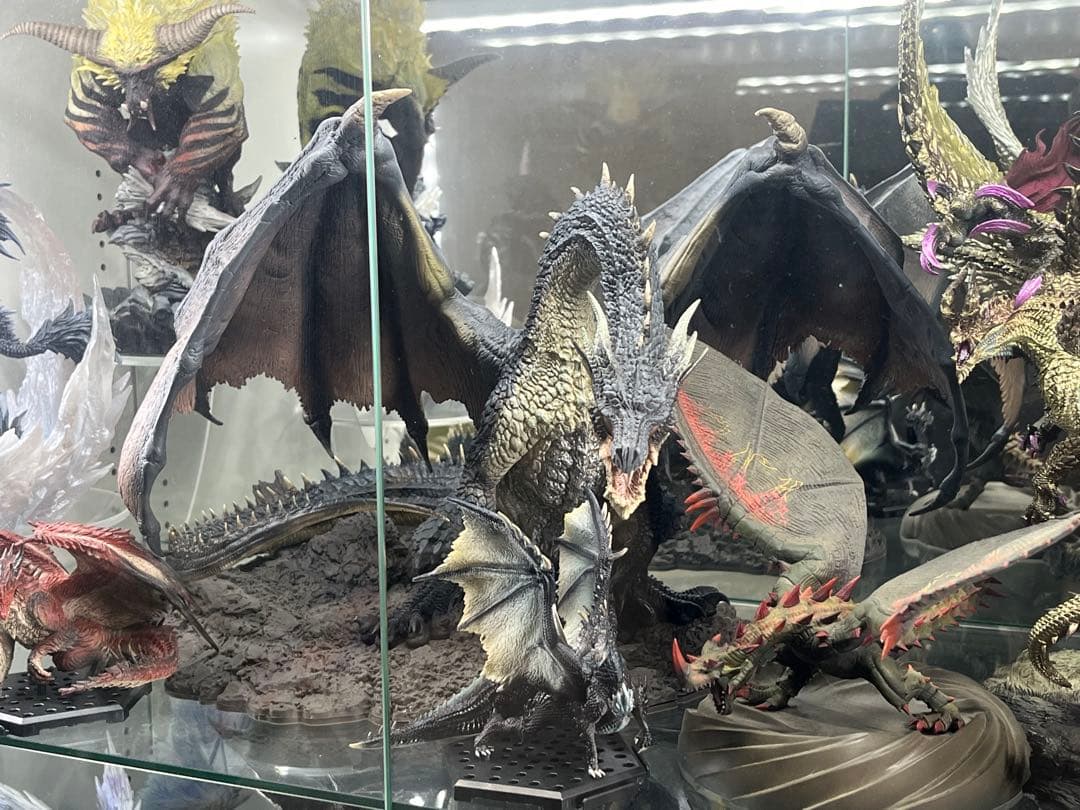 黒龍ミラボレアス CFB クリエーターズモデル　フィギュア