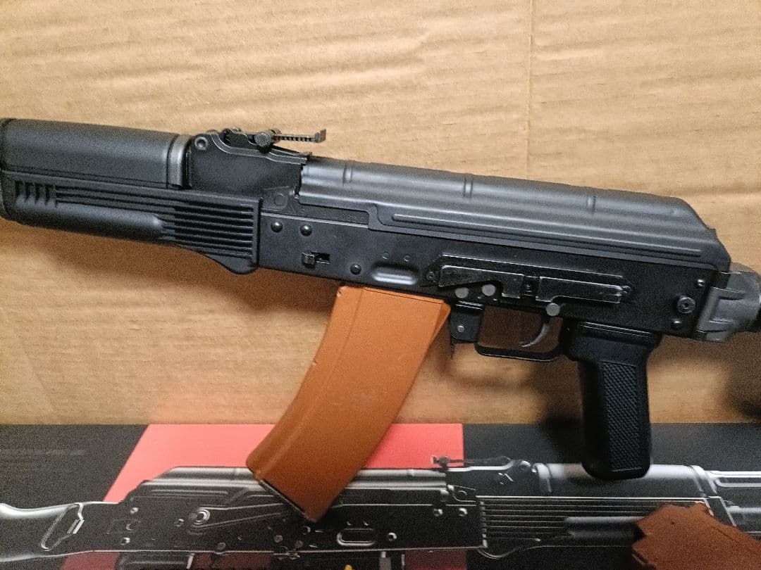 ト*ド様 東京マルイ 次世代電動ガン AK74MN マガジン サイドレール リポ
