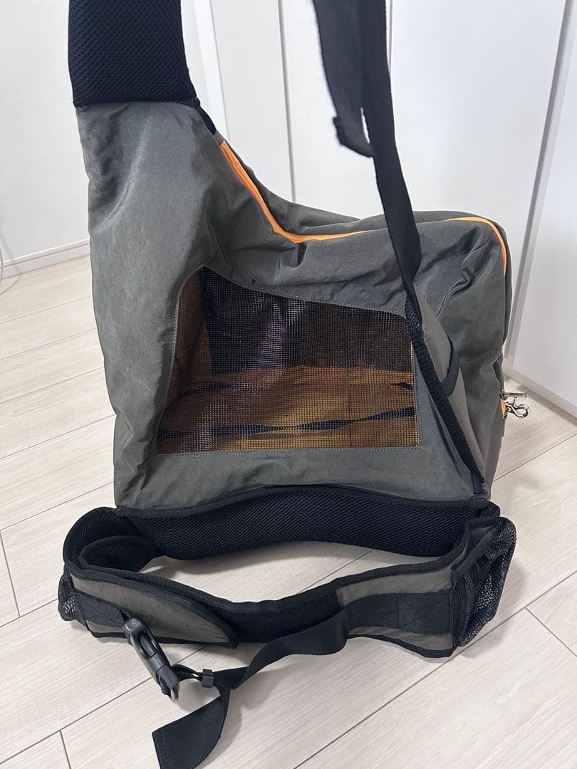 INSIDD DOG&CAT】犬用スリングキャリーバッグ グレー/イエロー