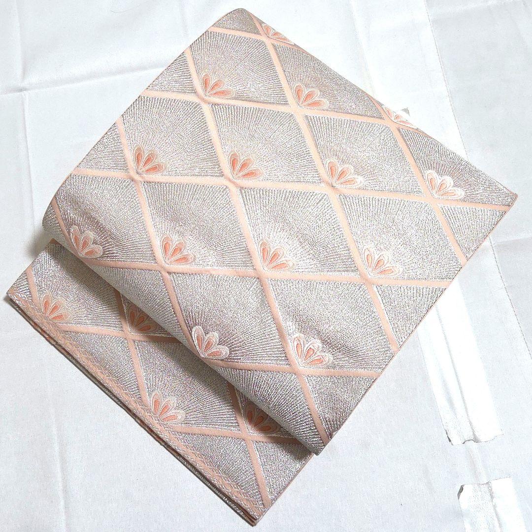 A◇着物くつろぎ 菱形松葉文様 銀糸 薄ピンク 六通 正絹 フォーマルな