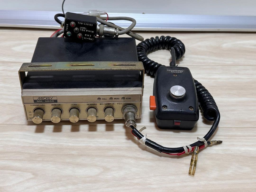 ICOM IC-T7ss 144MHz/430MHz エアバンド広帯域受信対応