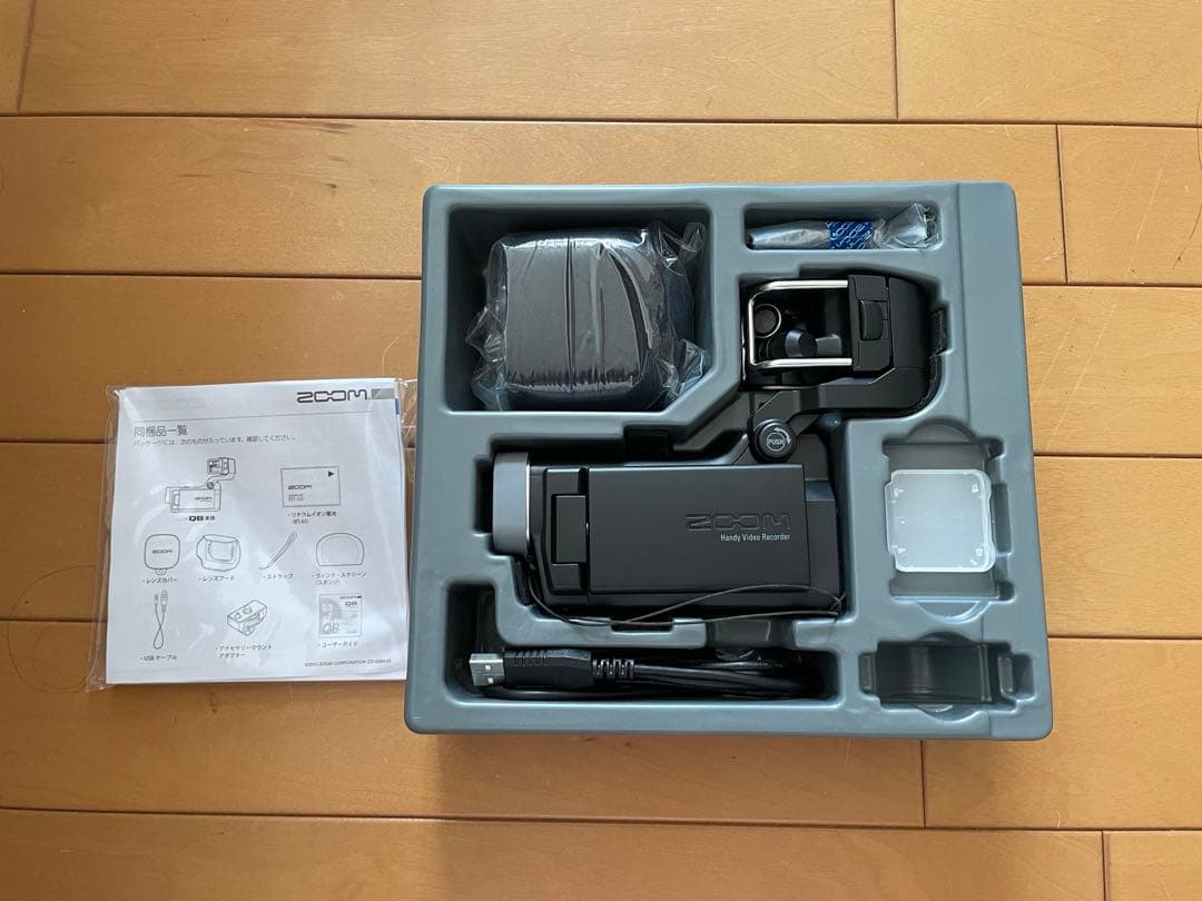 ZOOM Q8 ハンディビデオレコーダー