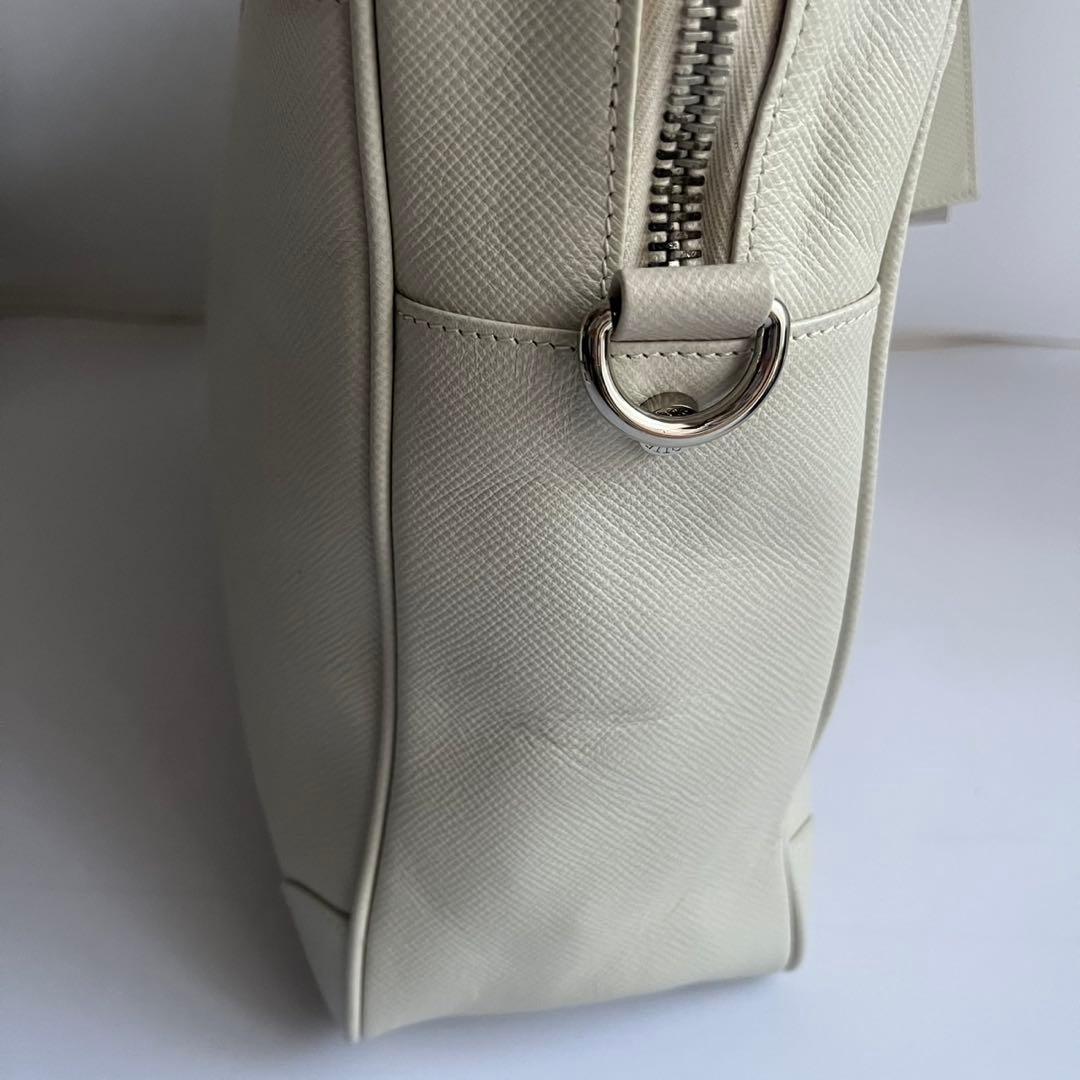 極美品✨️ GLOBE TROTTER 　ビジネスバッグ　白　ショルダー　レザー