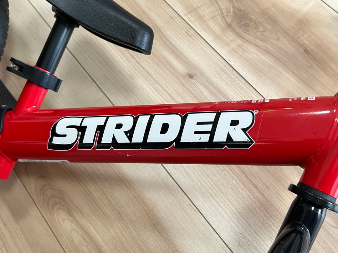 正規品】STRIDER ストライダー スポーツモデル 12インチ 赤 レッド