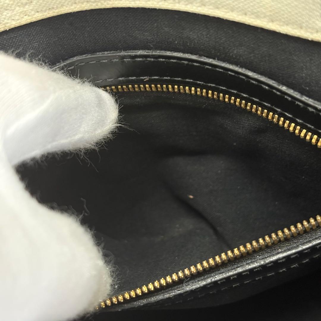 BALENCIAGA バレンシアガ ハードウェア トートバッグ ホワイト