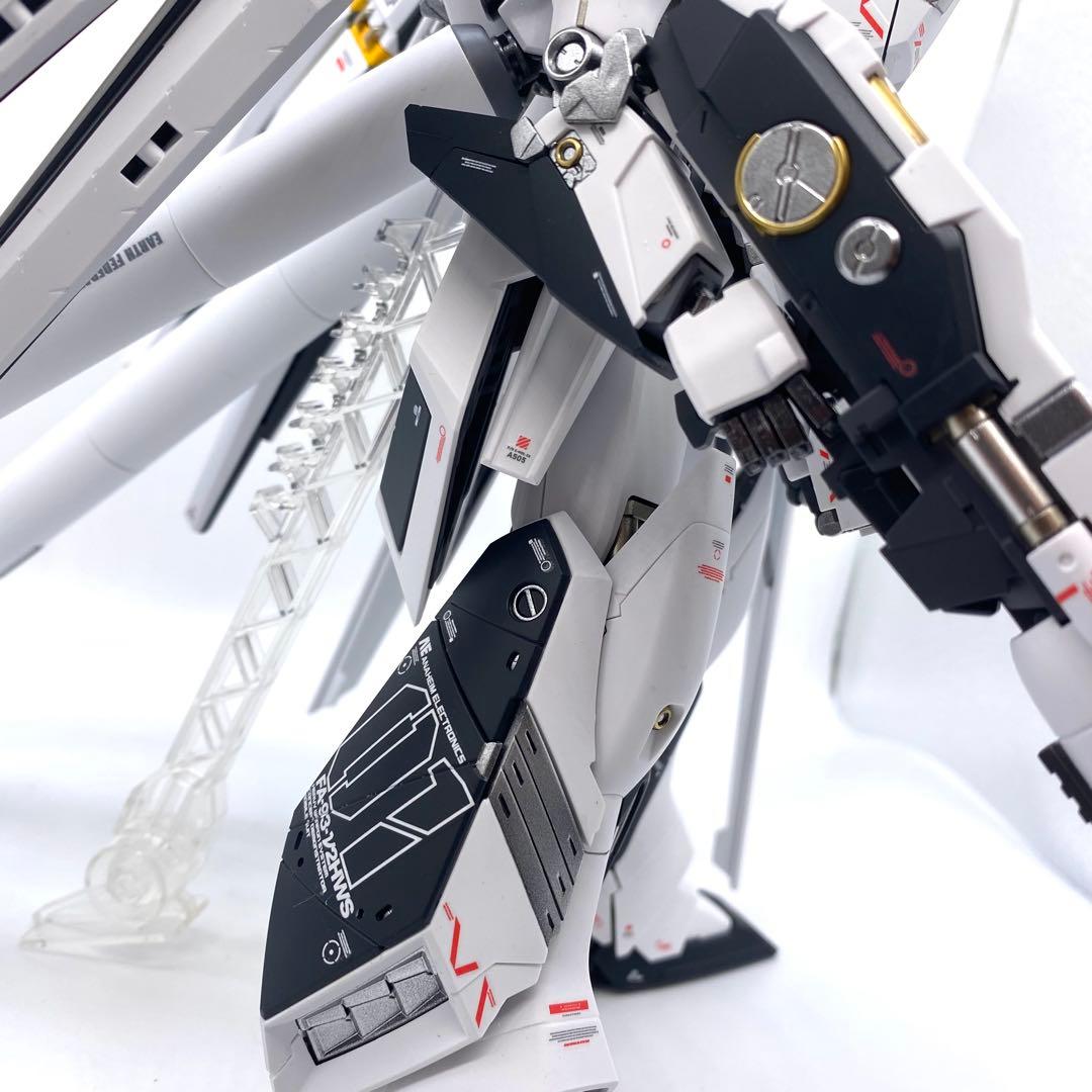MG Hi-νガンダム HWS装備型 ガンプラ 全塗装 完成品