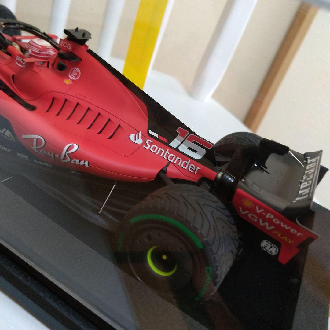 ミニカー Ferrari SF23 1/18