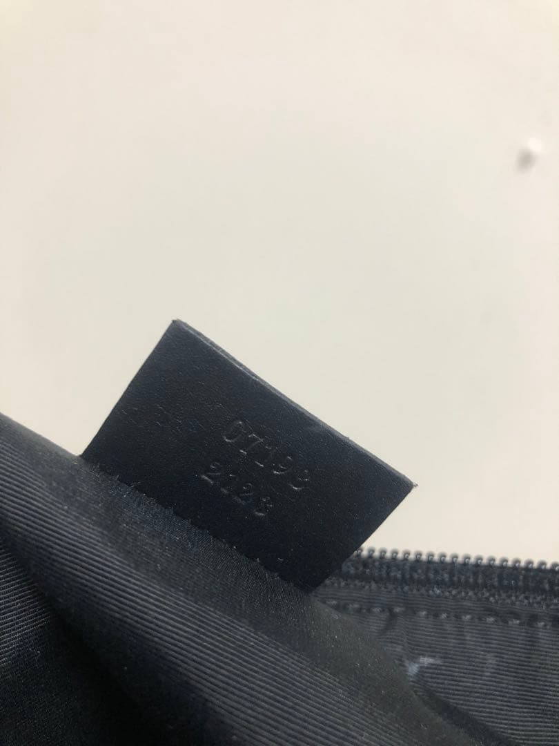 グッチ アクセサリーポーチ GGキャンバス ブラック