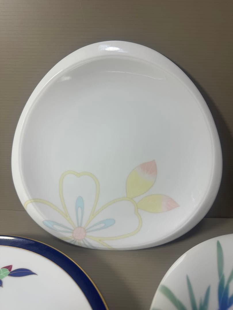 2080 香蘭社 皿 3客 未使用 2080 香蘭社 皿 3客 未使用 香蘭社