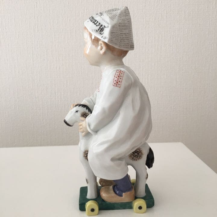 マイセン 陶器 人形 ヘンチェルシリーズ 木馬に乗る子供