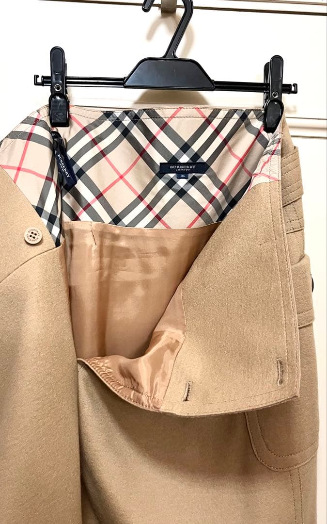 バーバリー三陽商会ベージュウールスカート未使用