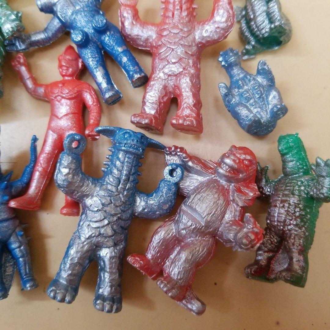 昭和レトロ 駄菓子屋 ウルトラマン 怪獣 消しゴム 13体 特撮 消ゴム