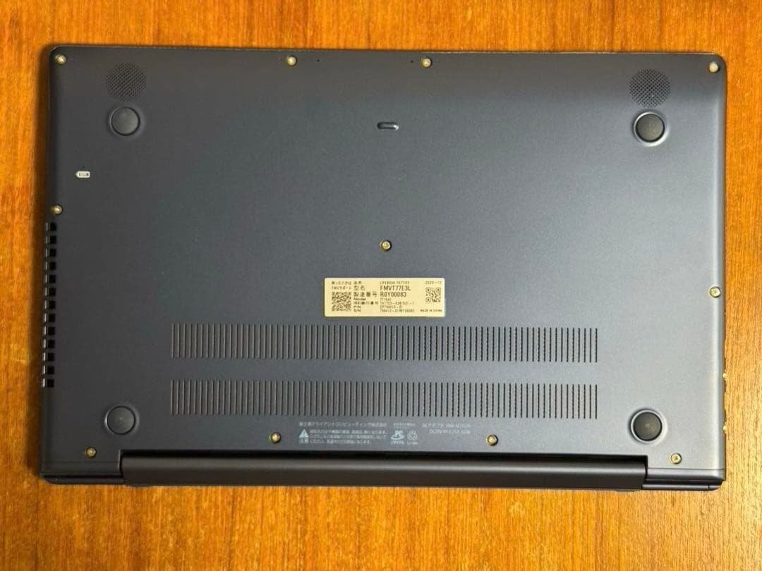 富士通 FMVノートパソコンLIFEBOOK TH77/E3 リカバリメモリ付き