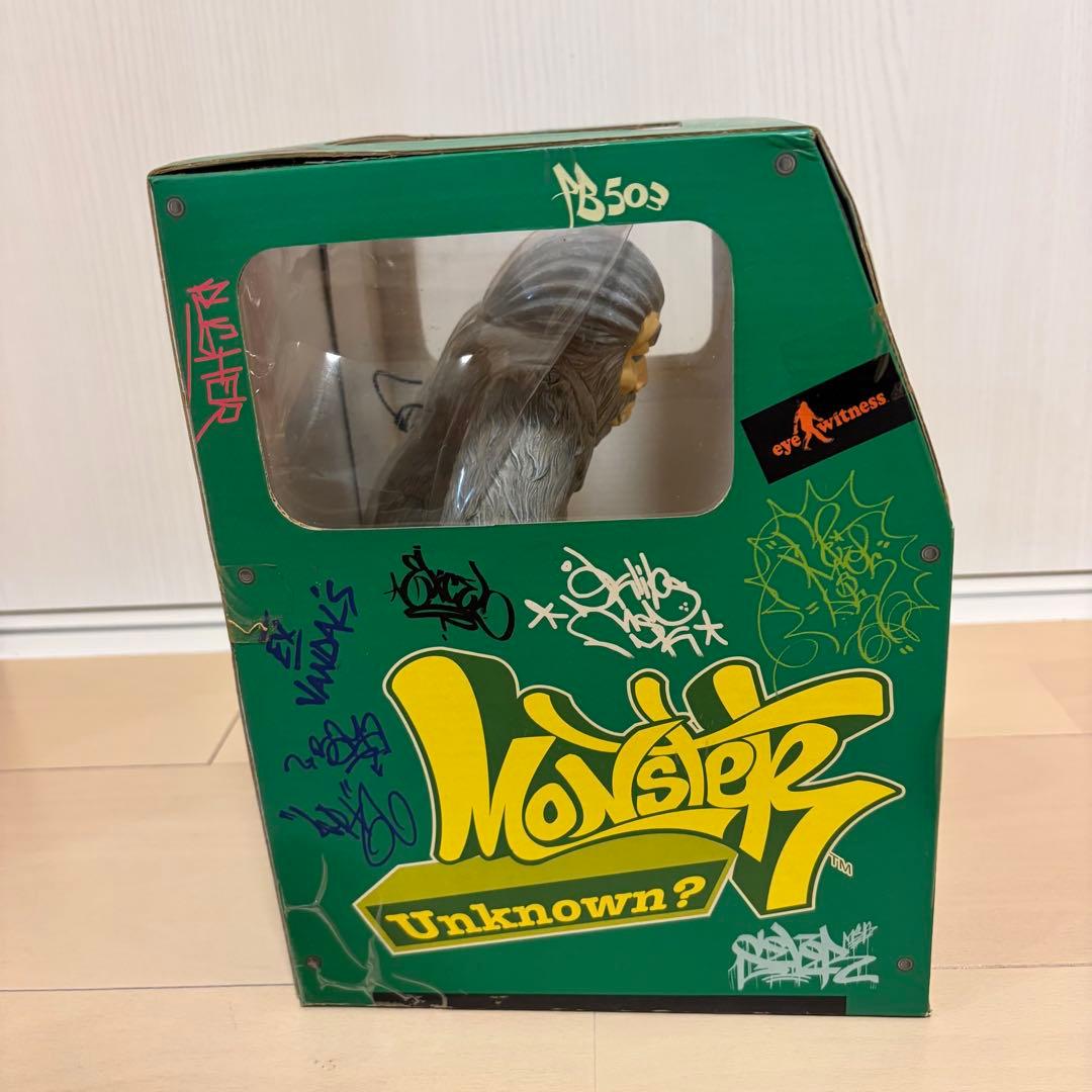 【希少】MONSTER UNKNOWN ビッグフット