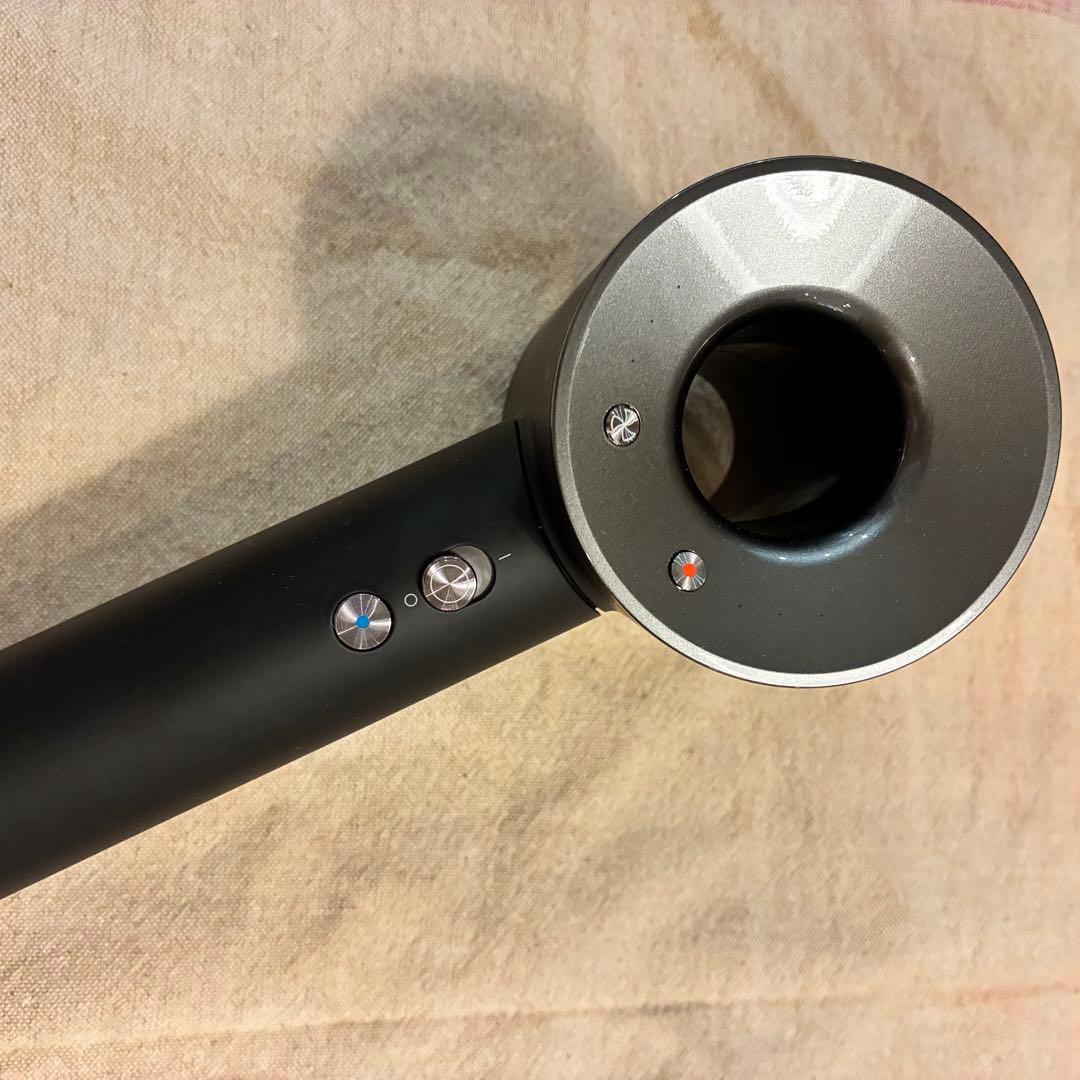 Dyson Supersonic ヘアドライヤー ブラック HD08