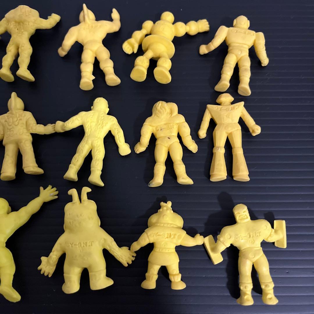 80年代当時物⭐︎アマダ キン消し 黄 18体セット - メルカリ