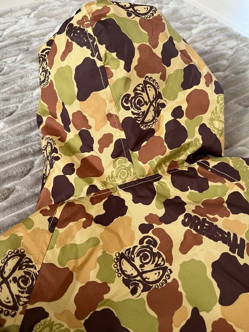 ヒステリックミニ　スポーツ　迷彩　セットアップ　上下セット　ウィンドブレーカー