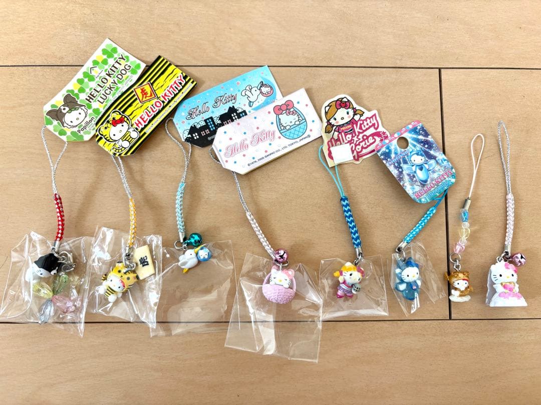 ご当地キティ根付け♡72個セット(新品)