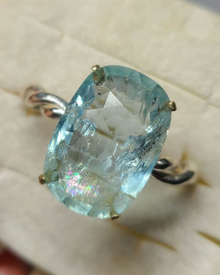 ミラノ様専用レインボーインクル入り☆非加熱アクアマリン☆オーダー