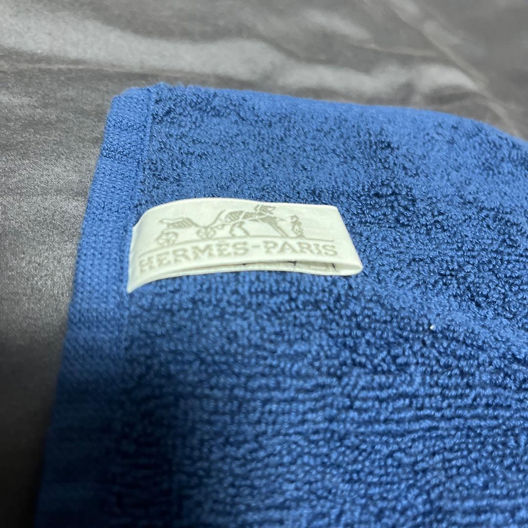 HERMES ネイビー タオルハンカチ - メルカリ