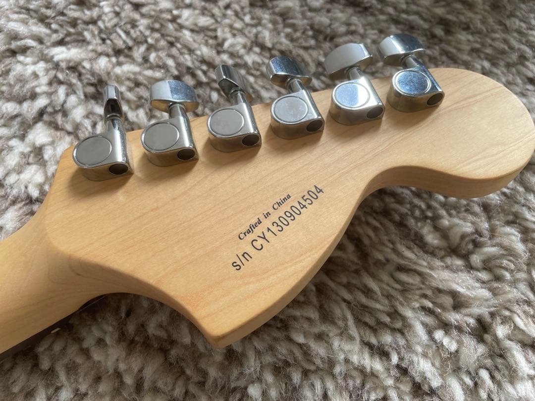 超美品　Squire by FENDER レフティー　ストラト　サンバースト