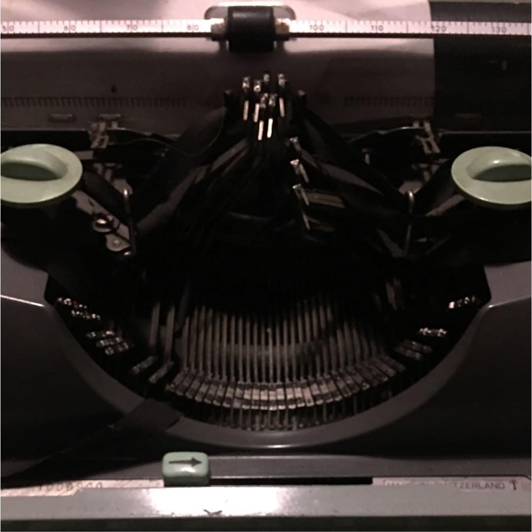 HELMES AMBASSADOR タイプライター エルメス アンバサダー - メルカリ