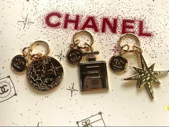 CHANEL】ホリデー 数量限定品 シャネル ノベルティ チャーム3個セット