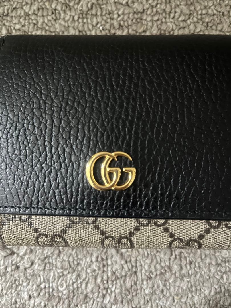 短期出品！GUCCI グッチ マーモント GG柄 二つ折り 財布