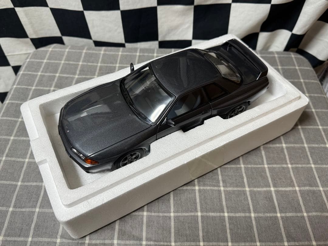 ミニカー Nissan Skyline GT-R (R32) Nismo 1:18
