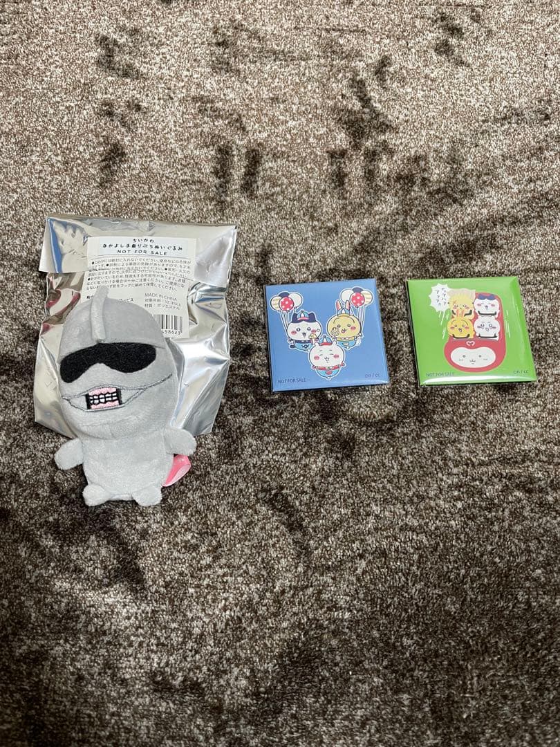 ちいかわヒロアカ缶バッジ　ちいかわゆうえんち