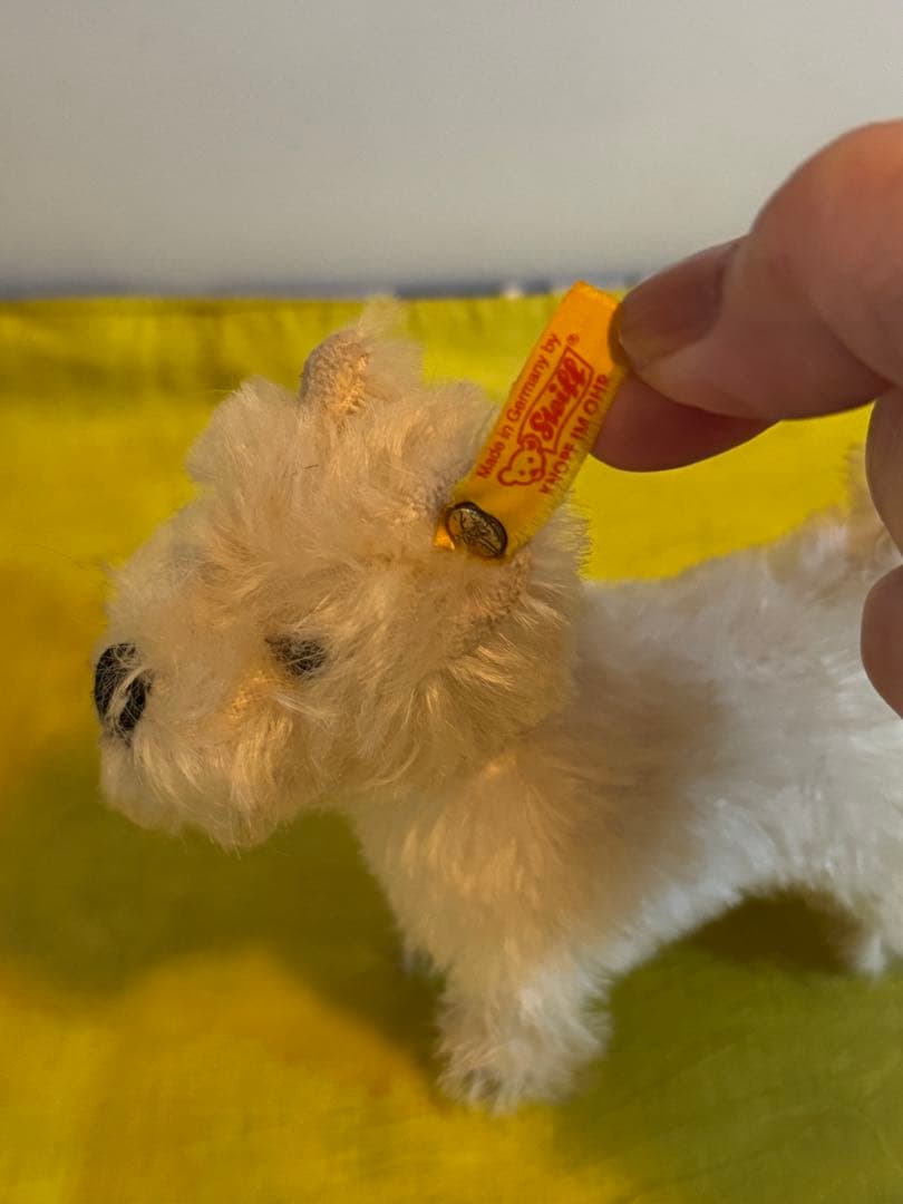 シュタイフのウエスティのぬいぐるみ