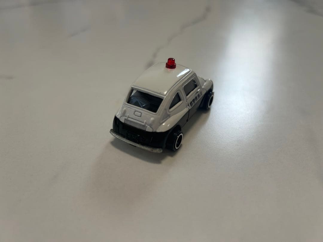 トミカ　パトロールカー　スバル360 [198]