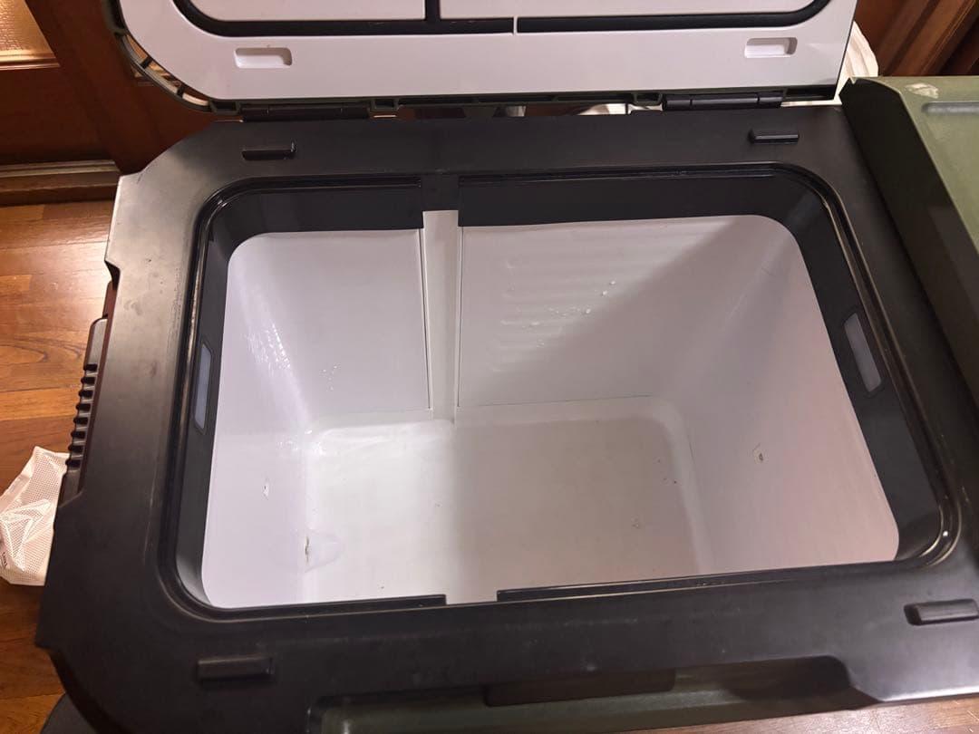 HiKOKI 冷温庫　UL18DB