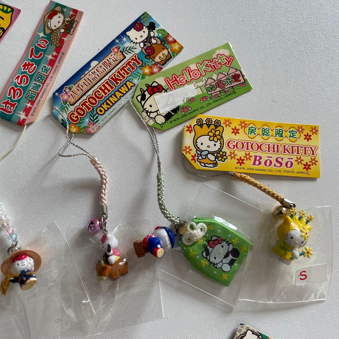 ご当地キティ　根付け　まとめ売り