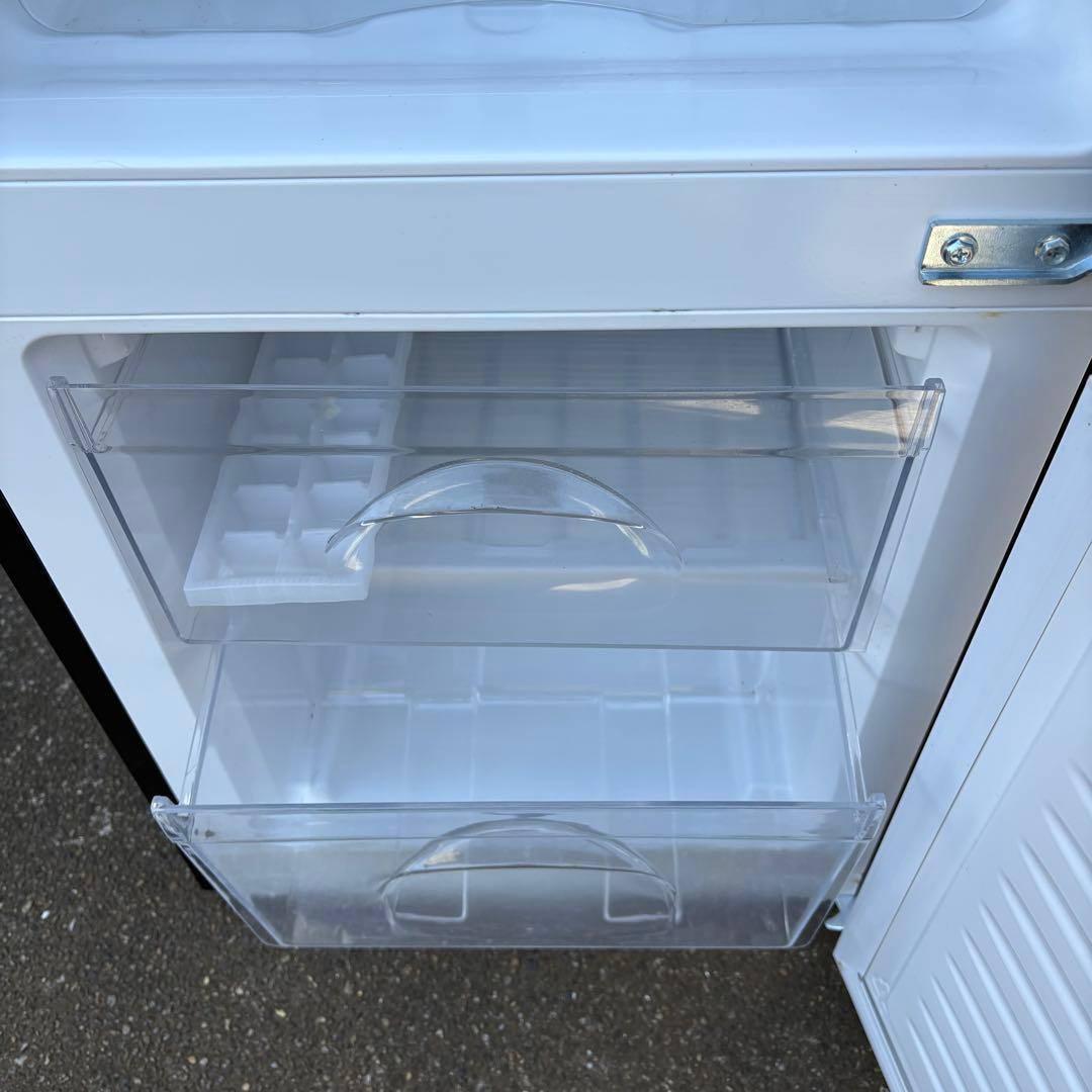 値下げ‼️【東京23区設置無料‼️】ヤマゼン　冷蔵庫110L 2022年