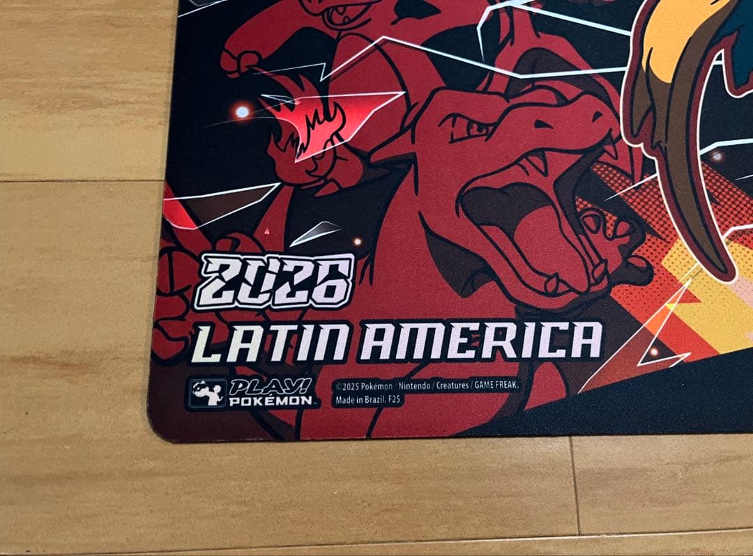 ウ*ィ様 LAIC STAFF プレイマット メガリザードンY 海外 公式 ポケ