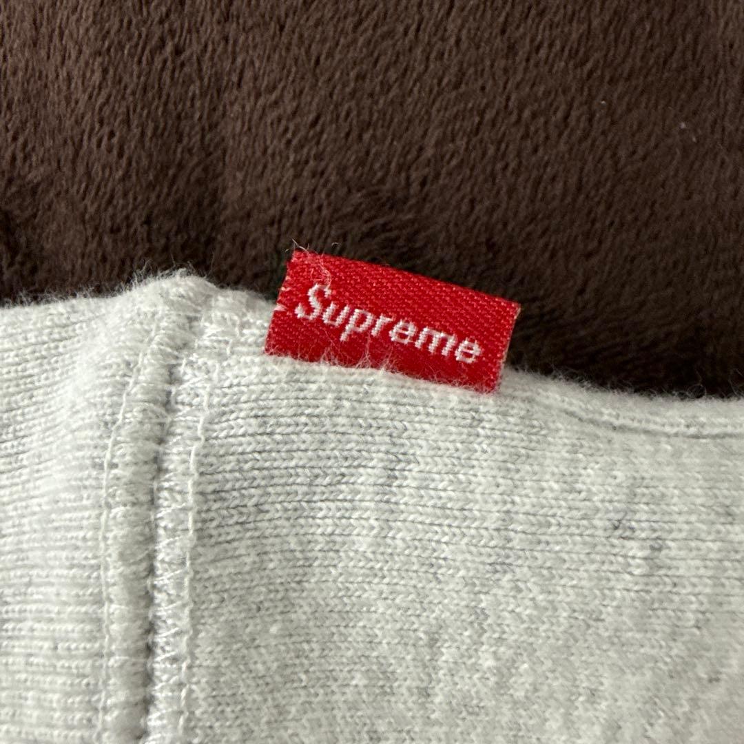 値下げ終了Supreme RaisedHandstyle