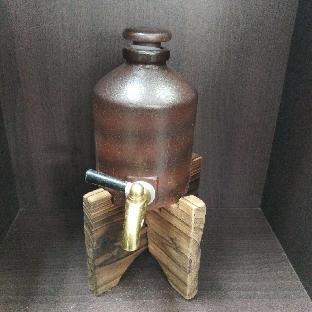 未使用品焼酎サーバー木製スタンド付き 500ml - メルカリ