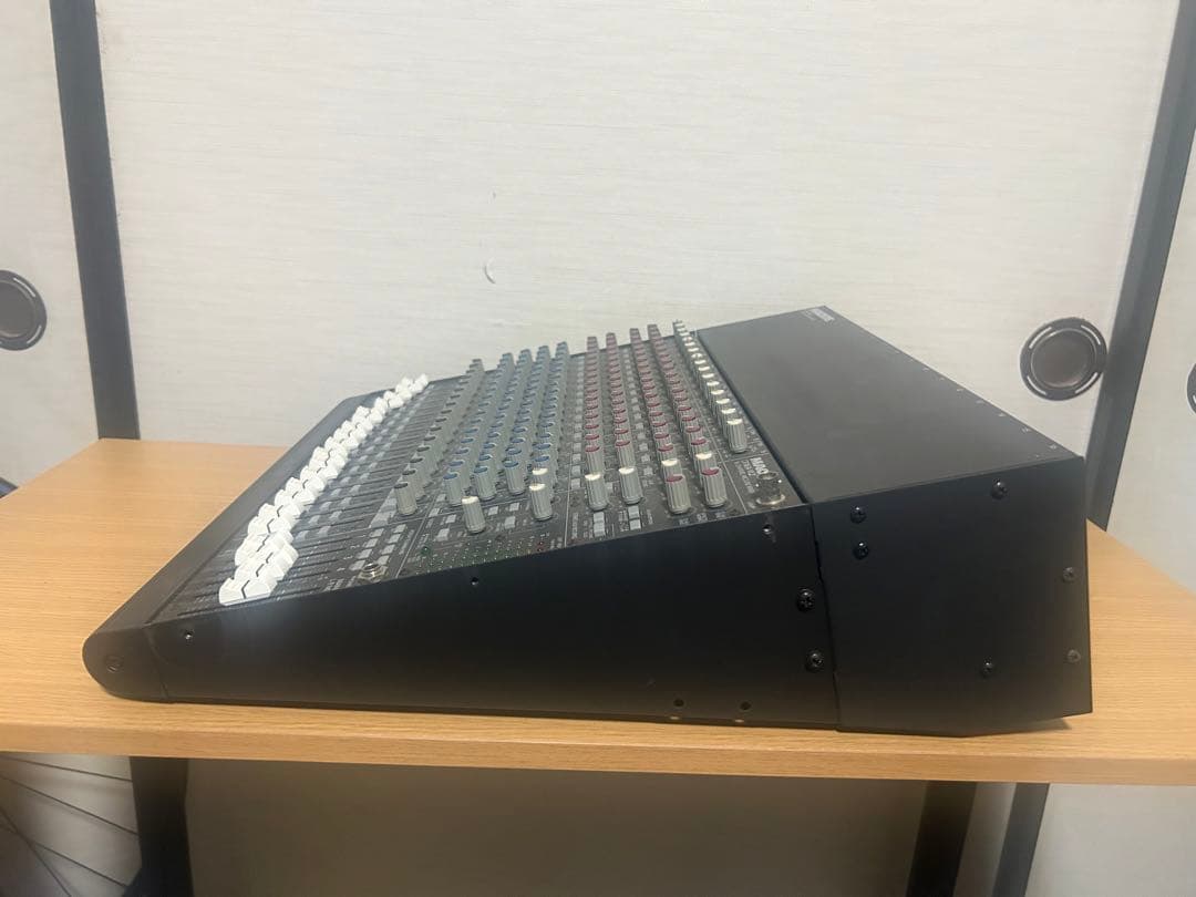 MACKIE CR1604-VLZ アナログミキサー