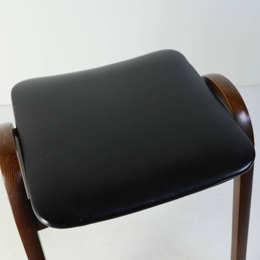 秋田木工 IDC大塚 No.202 剣持勇 スタッキングスツール 黒 PVC2