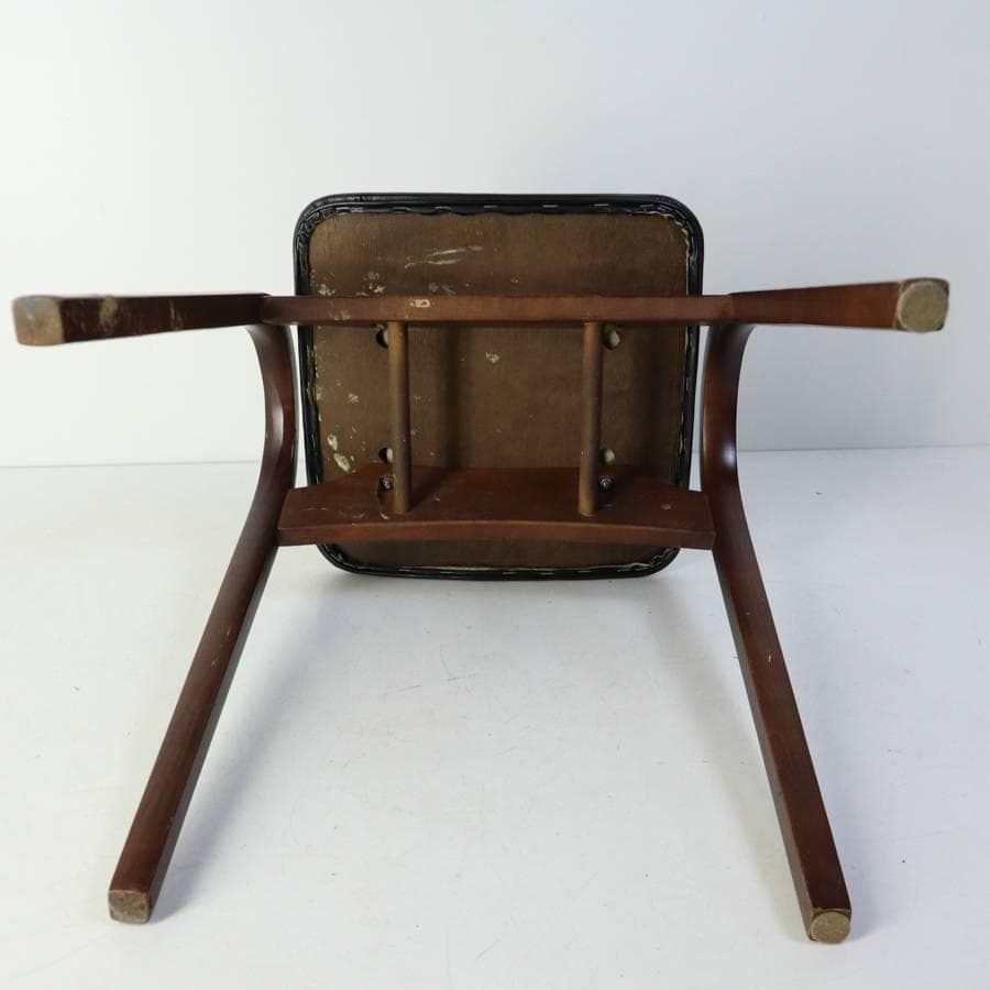 秋田木工 IDC大塚 No.202 剣持勇 スタッキングスツール 黒 PVC2