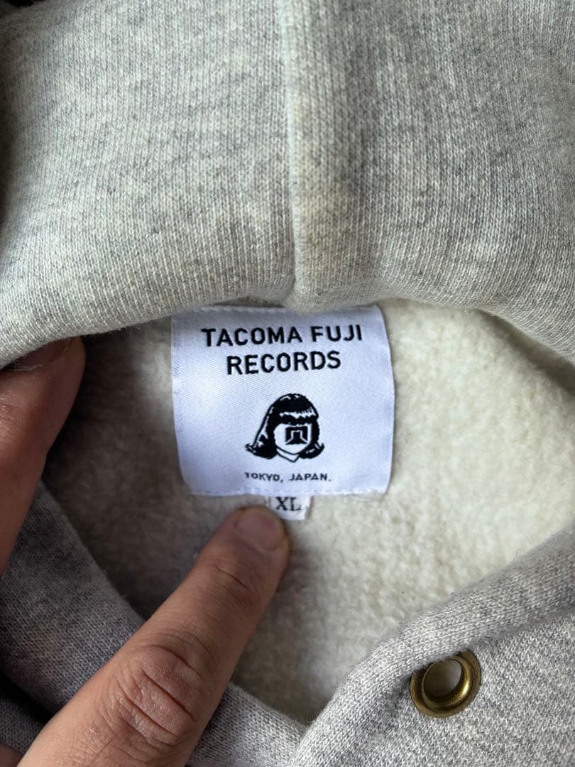 タコマフジレコード ロゴフーディ 国産裏起毛 オートミール XL 完売品