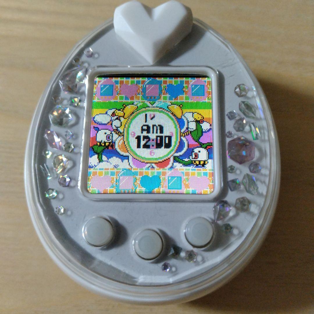 たまごっちP's ホワイト Tamagotchi たまごっちピース 白 - メルカリ